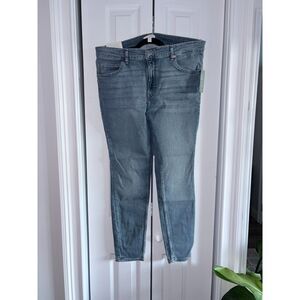 NWT H&M Women’s Size 16 Skinny Stretch Jeans Light Wash Denim Full Length